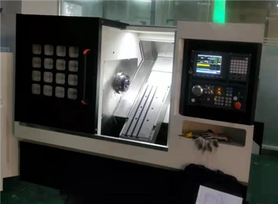 Máy tiện công cụ CNC Gang